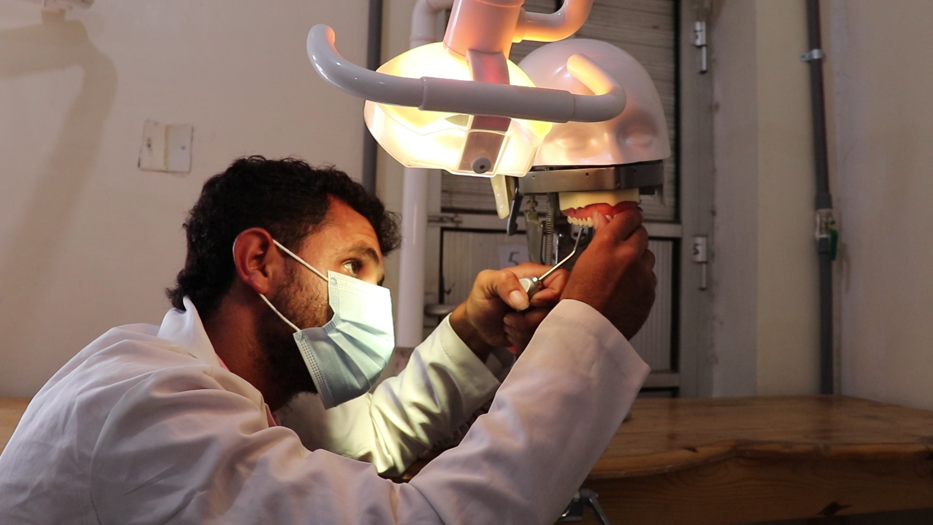 MVI_0799 - frame at 0m7s